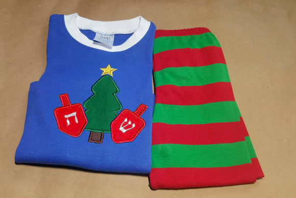Reviewing the Christmas Tree and Dreidels Applique
